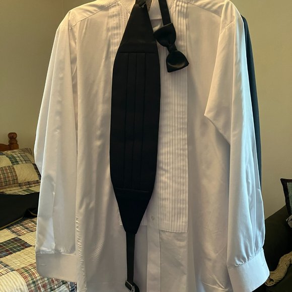 Tuxedo - Neil Allyn Formal Wear 100% Wool - Complete set! - Picture 3 of 11